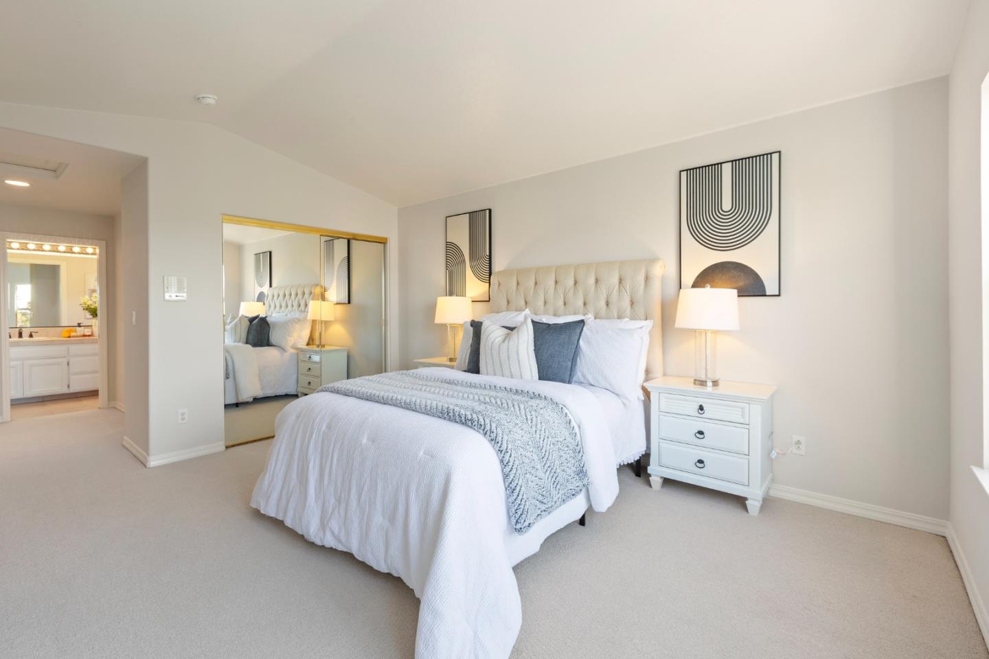 1114 Mallard Ridge CIR