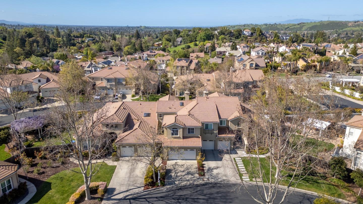 1114 Mallard Ridge CIR