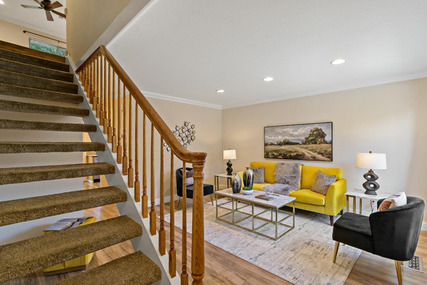 157 N Central AVE