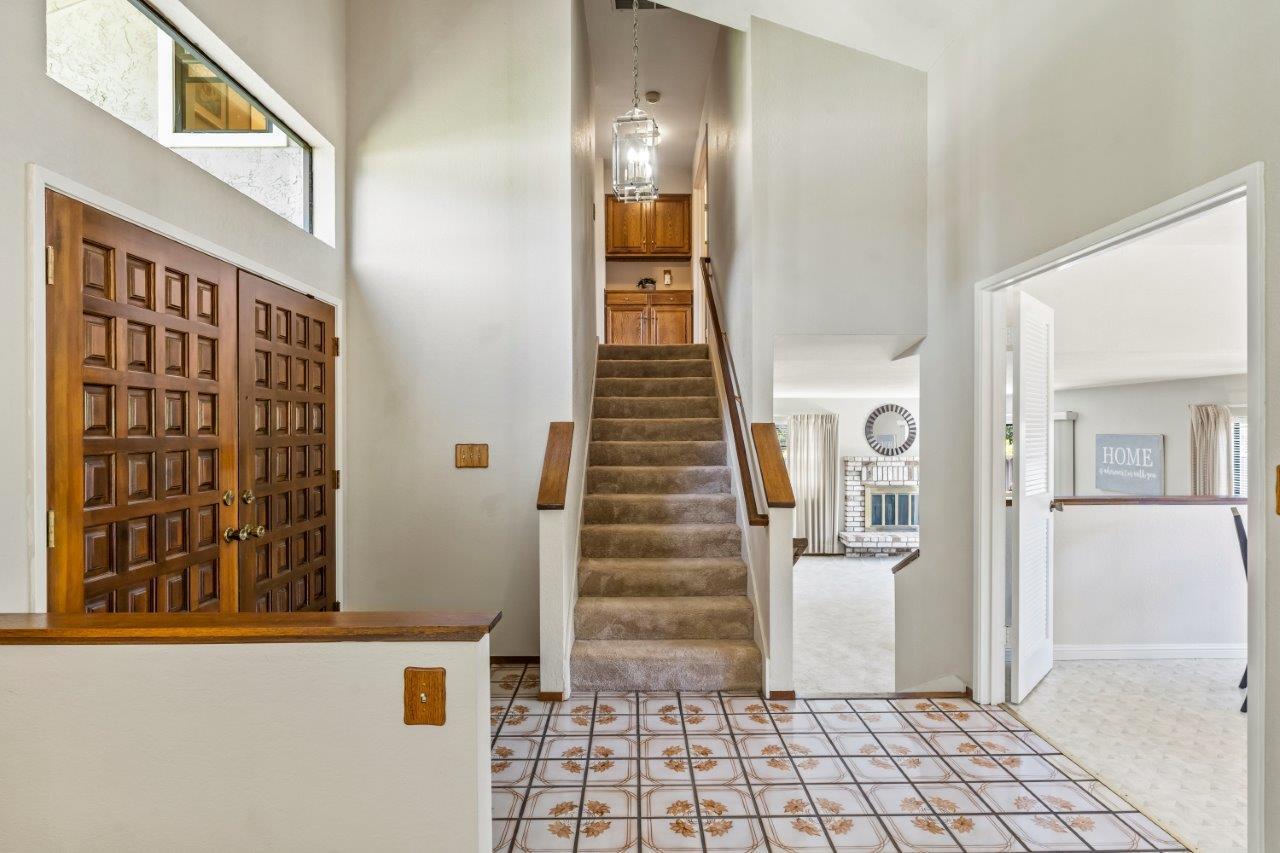 3009 Lake Estates CT