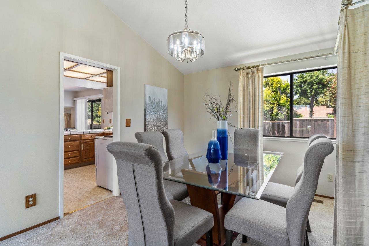 3009 Lake Estates CT