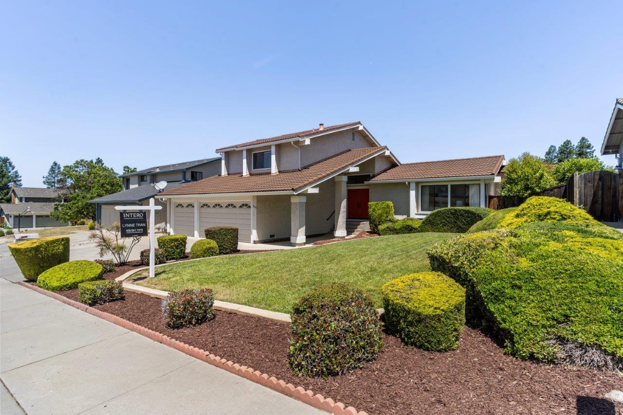 3009 Lake Estates CT