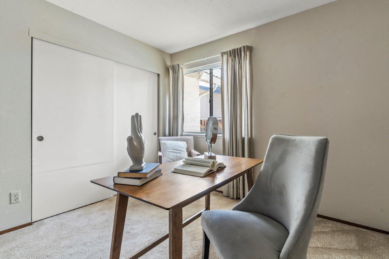 3009 Lake Estates CT