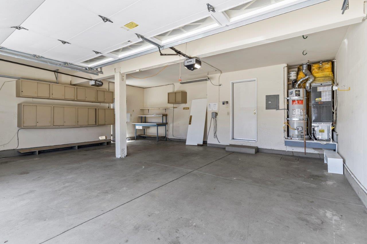 3009 Lake Estates CT