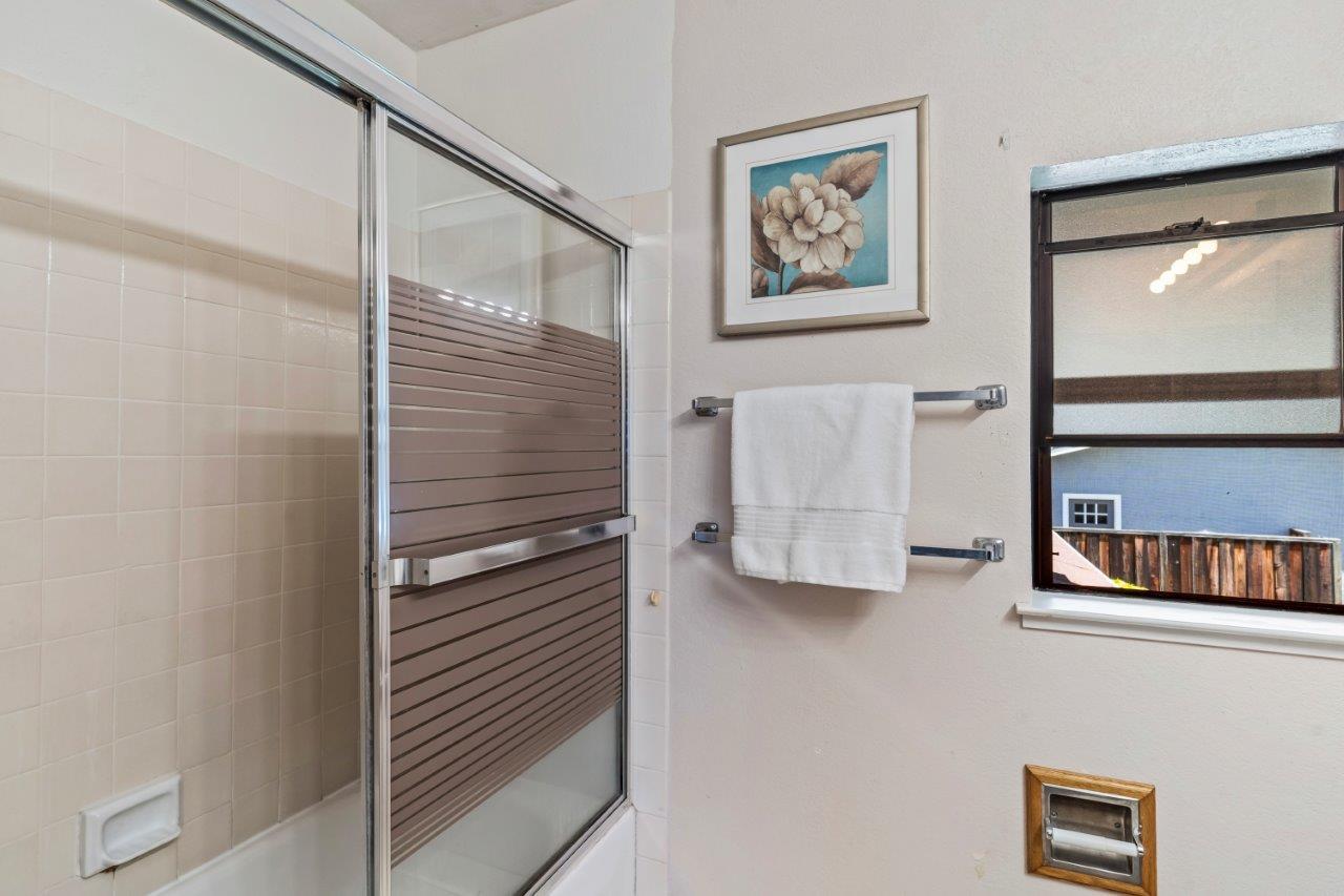 3009 Lake Estates CT