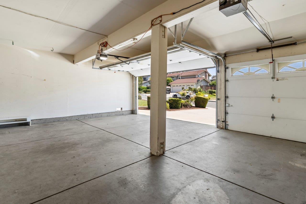 3009 Lake Estates CT