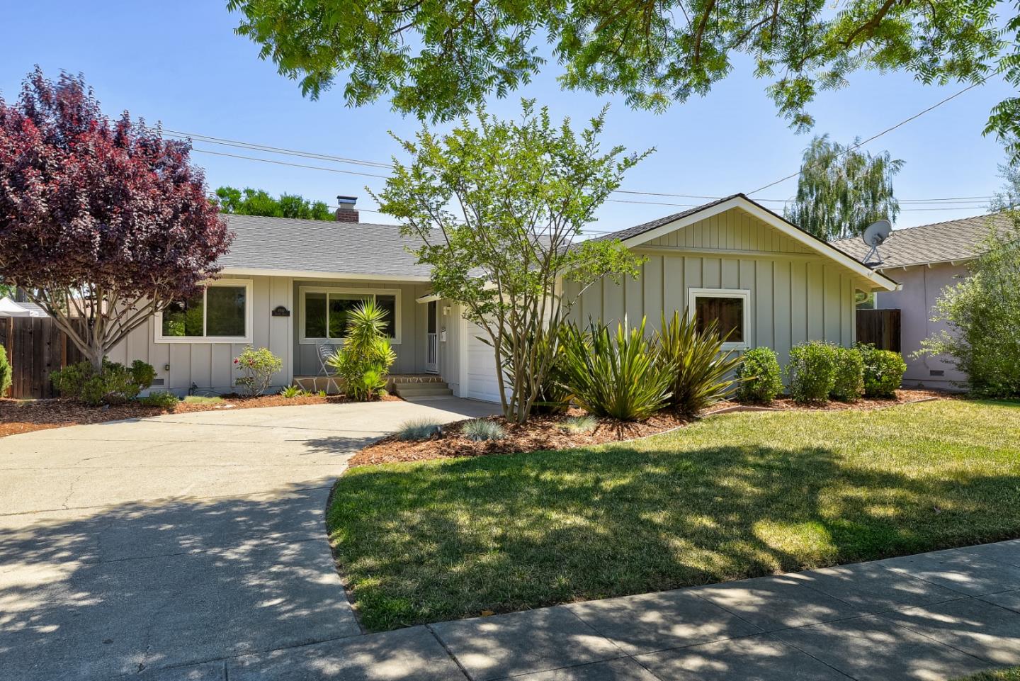 4944 Rafton DR