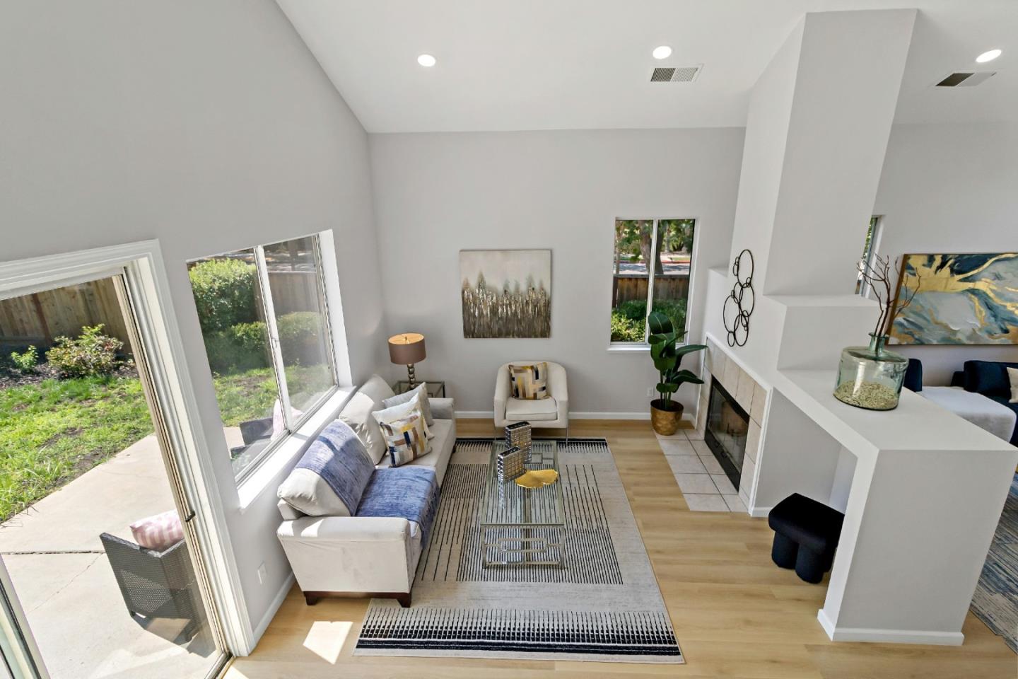 3260 Montecito DR