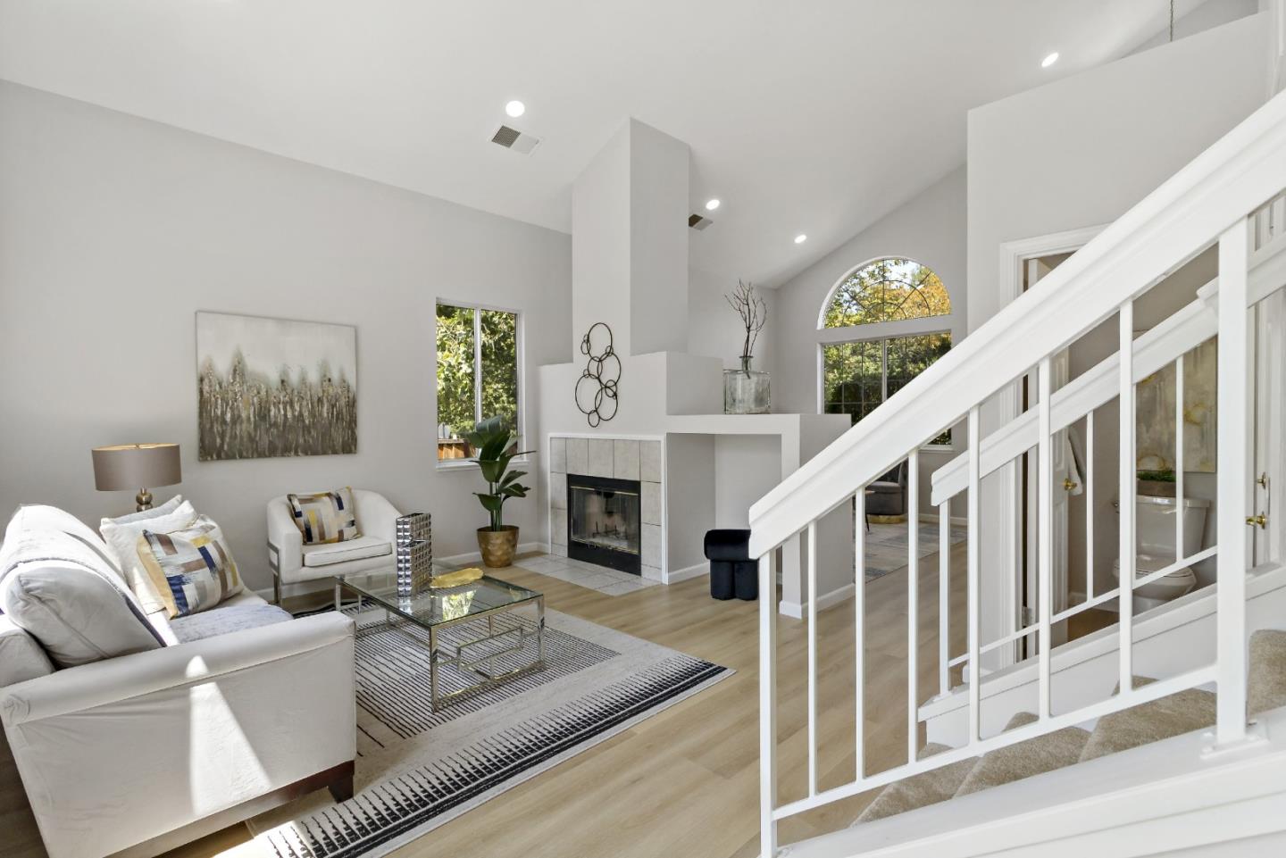 3260 Montecito DR