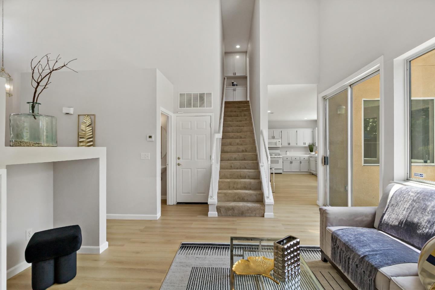 3260 Montecito DR