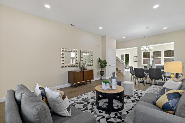 6543 Gravina LOOP