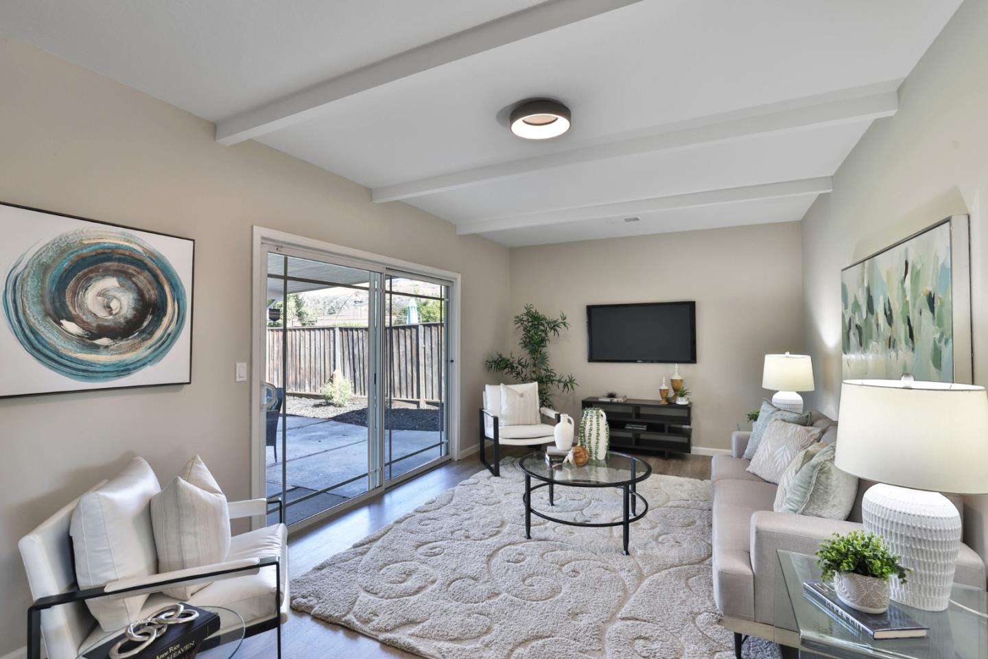 3015 Remington WAY