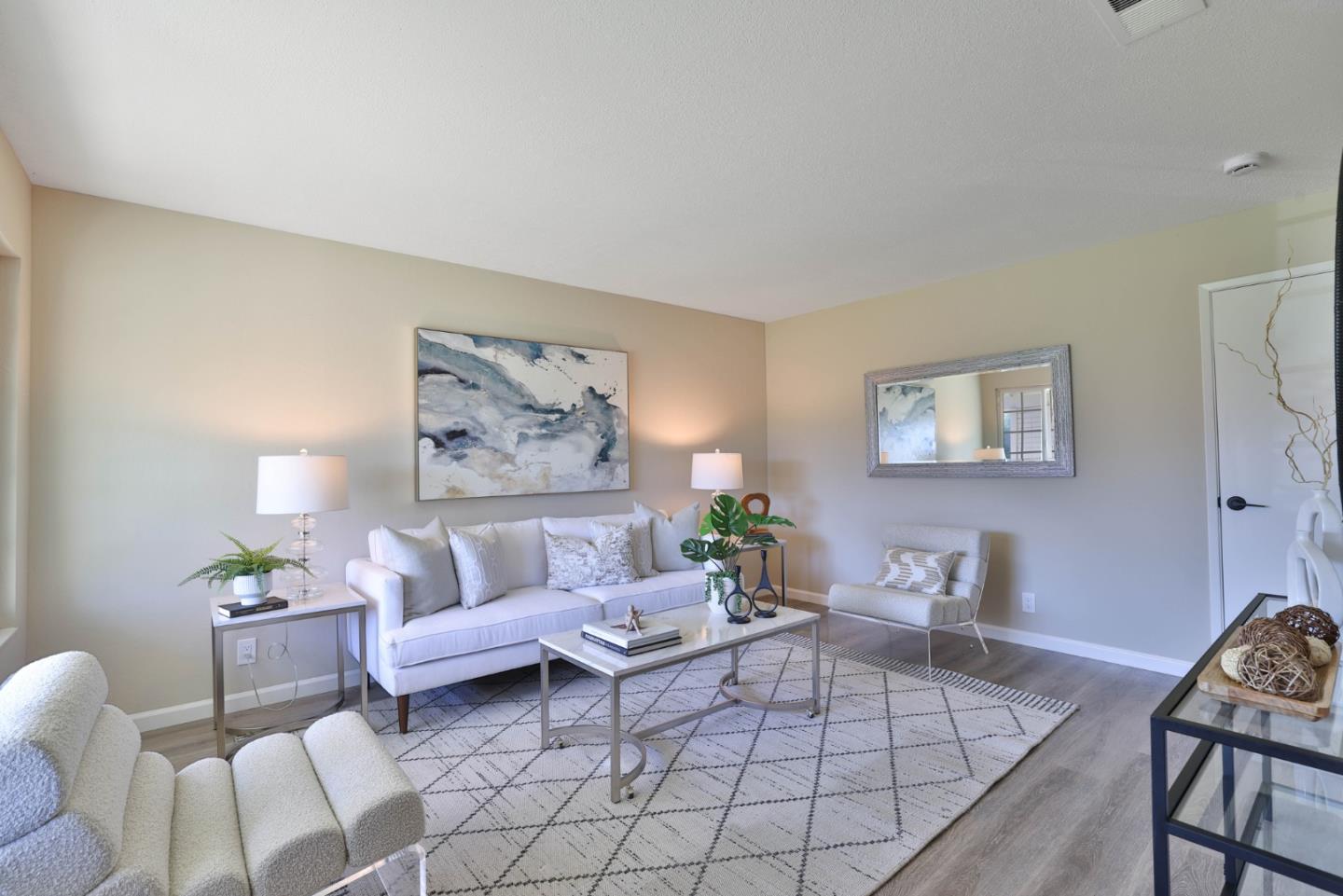 3015 Remington WAY