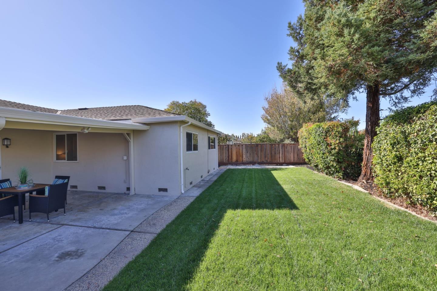 3015 Remington WAY