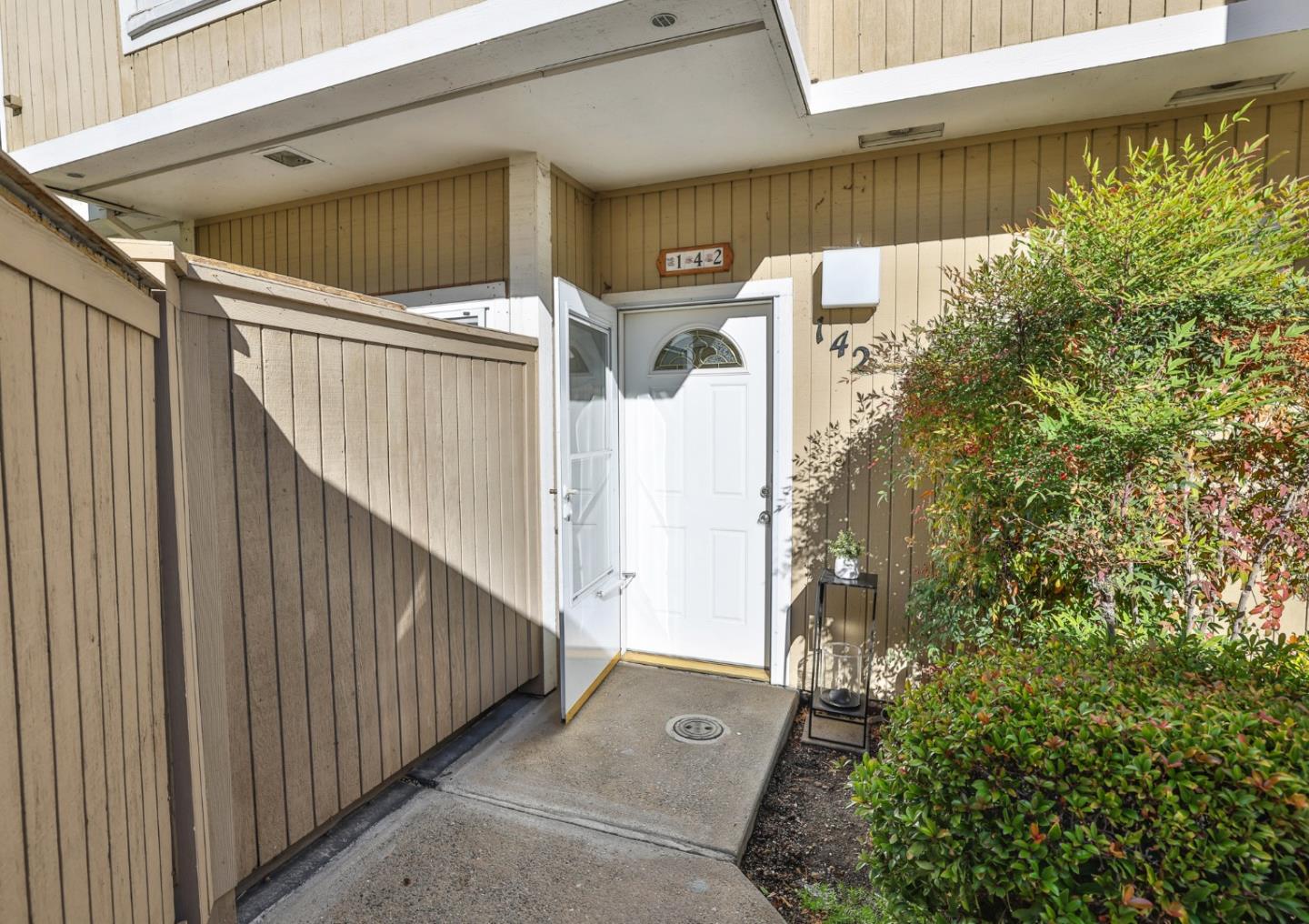 142 Marylinn DR