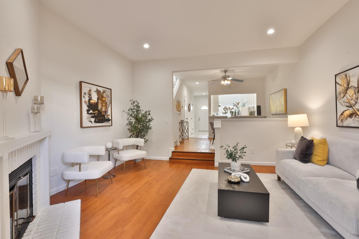 142 Marylinn DR