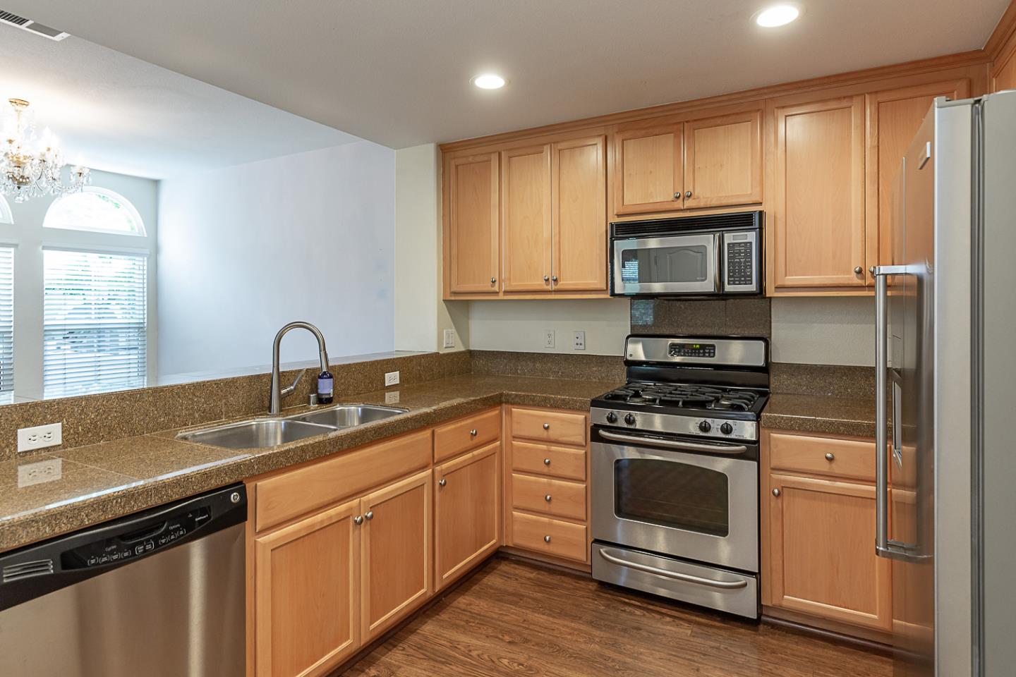 2174 Sunstruck Court