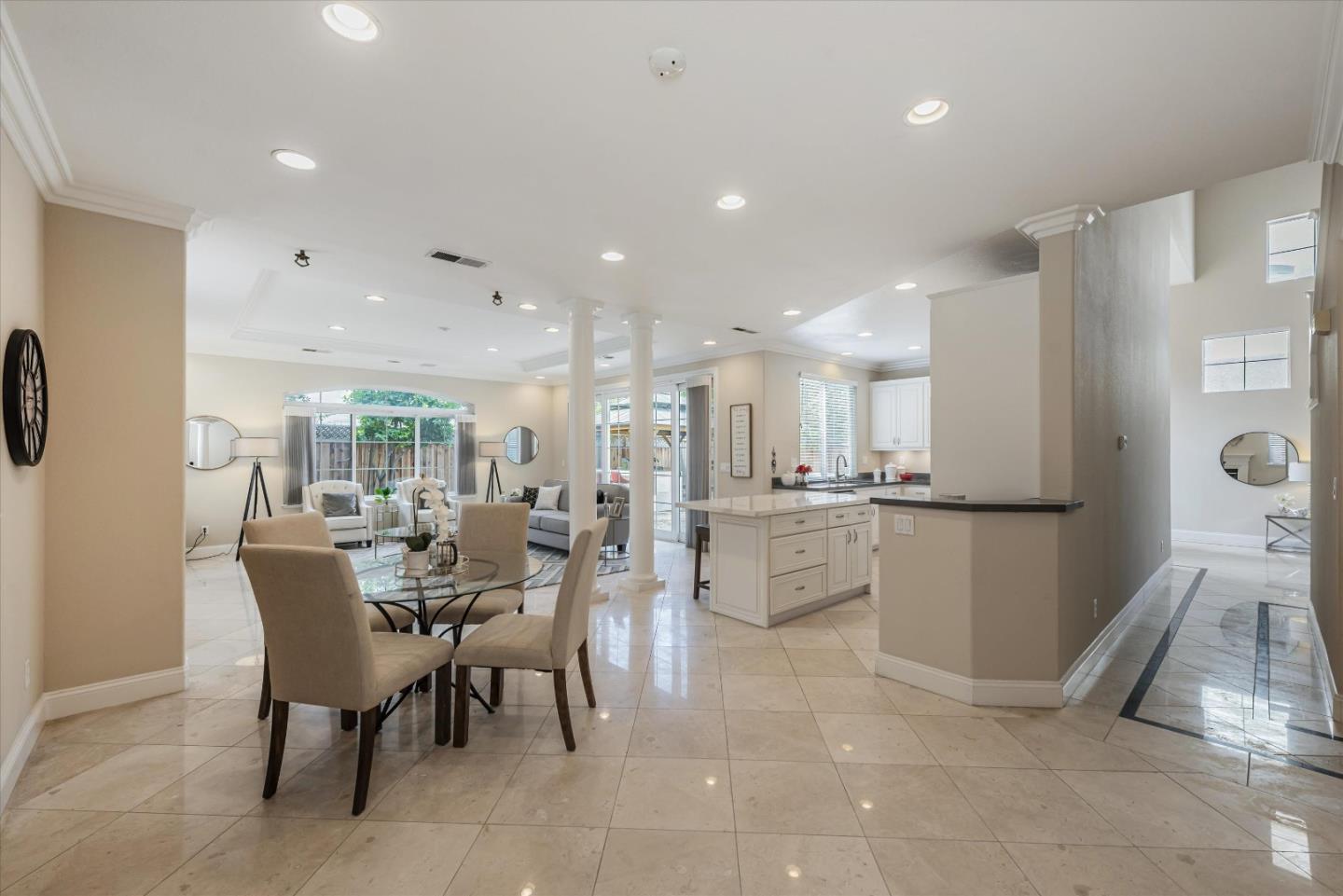 374 Huckleberry DR
