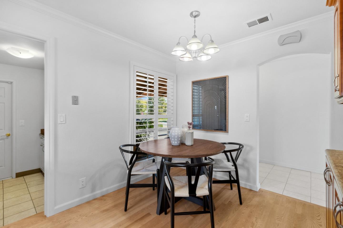 2648 Peartree LN