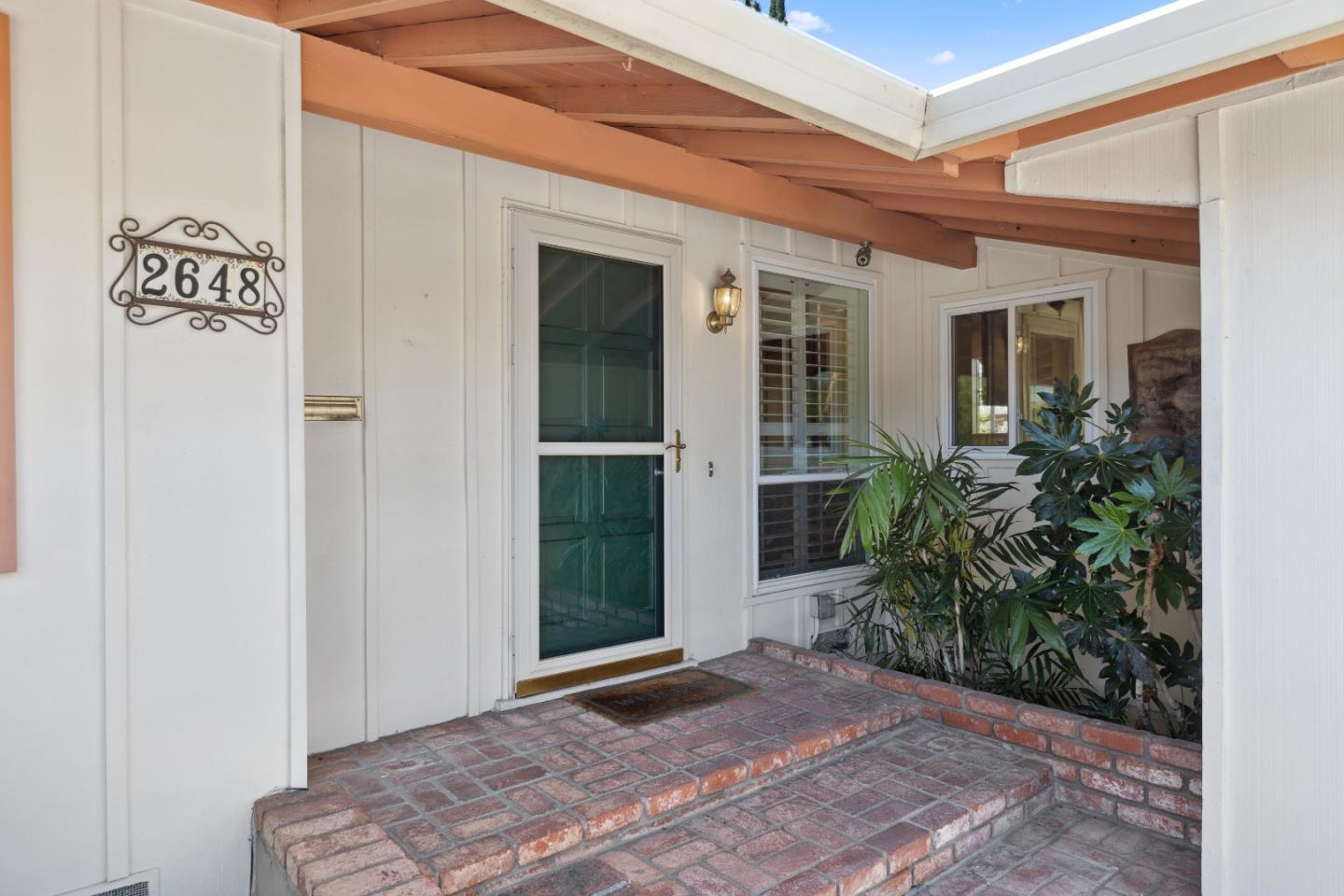 2648 Peartree LN