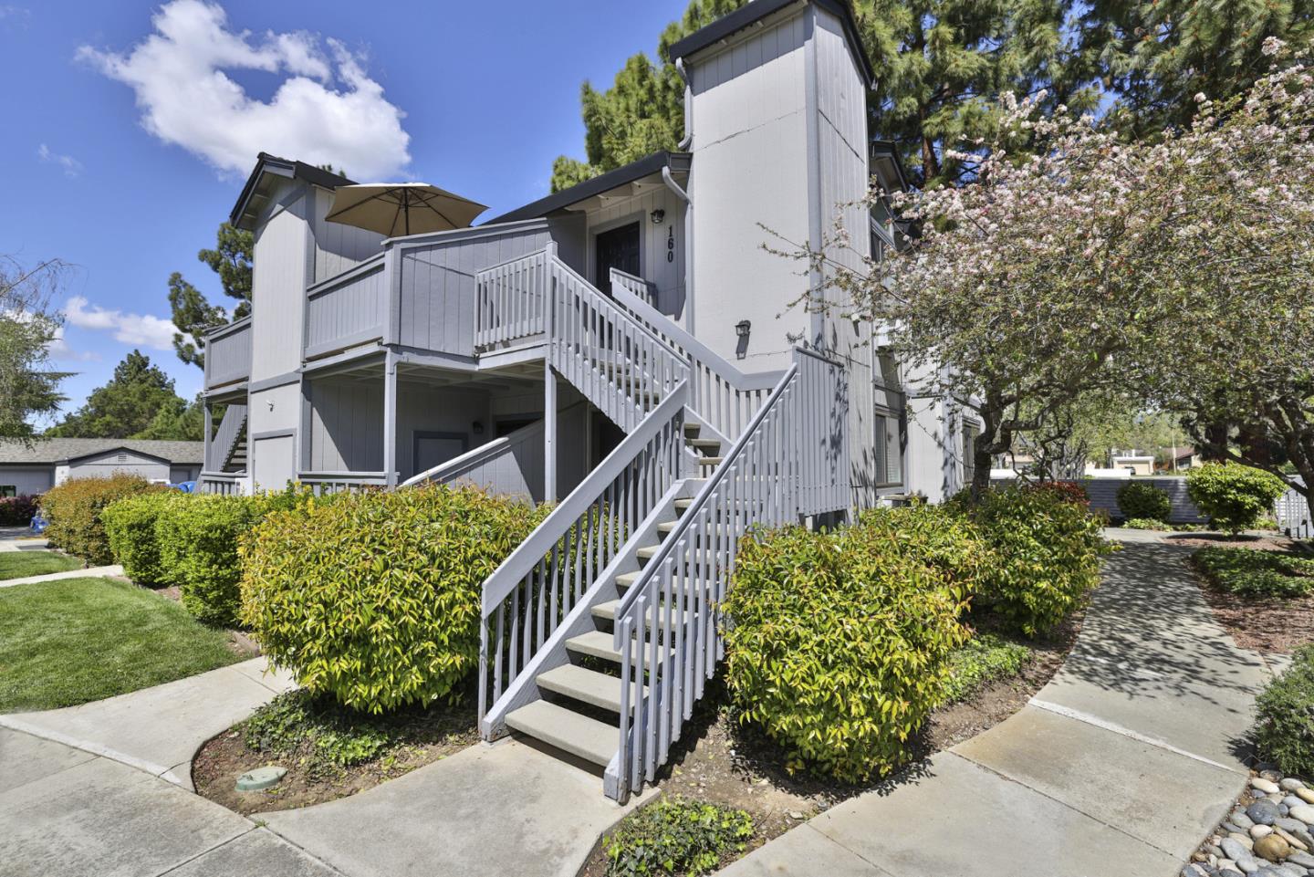 160 Sunwood Meadows PL