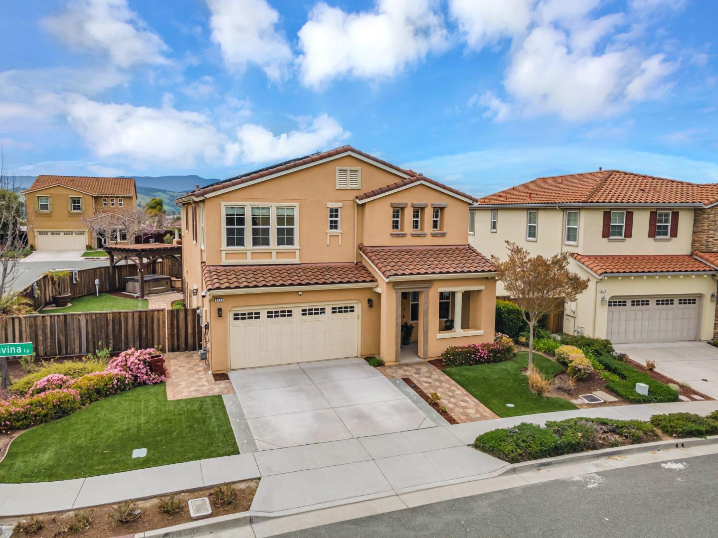 6525 Gravina LOOP