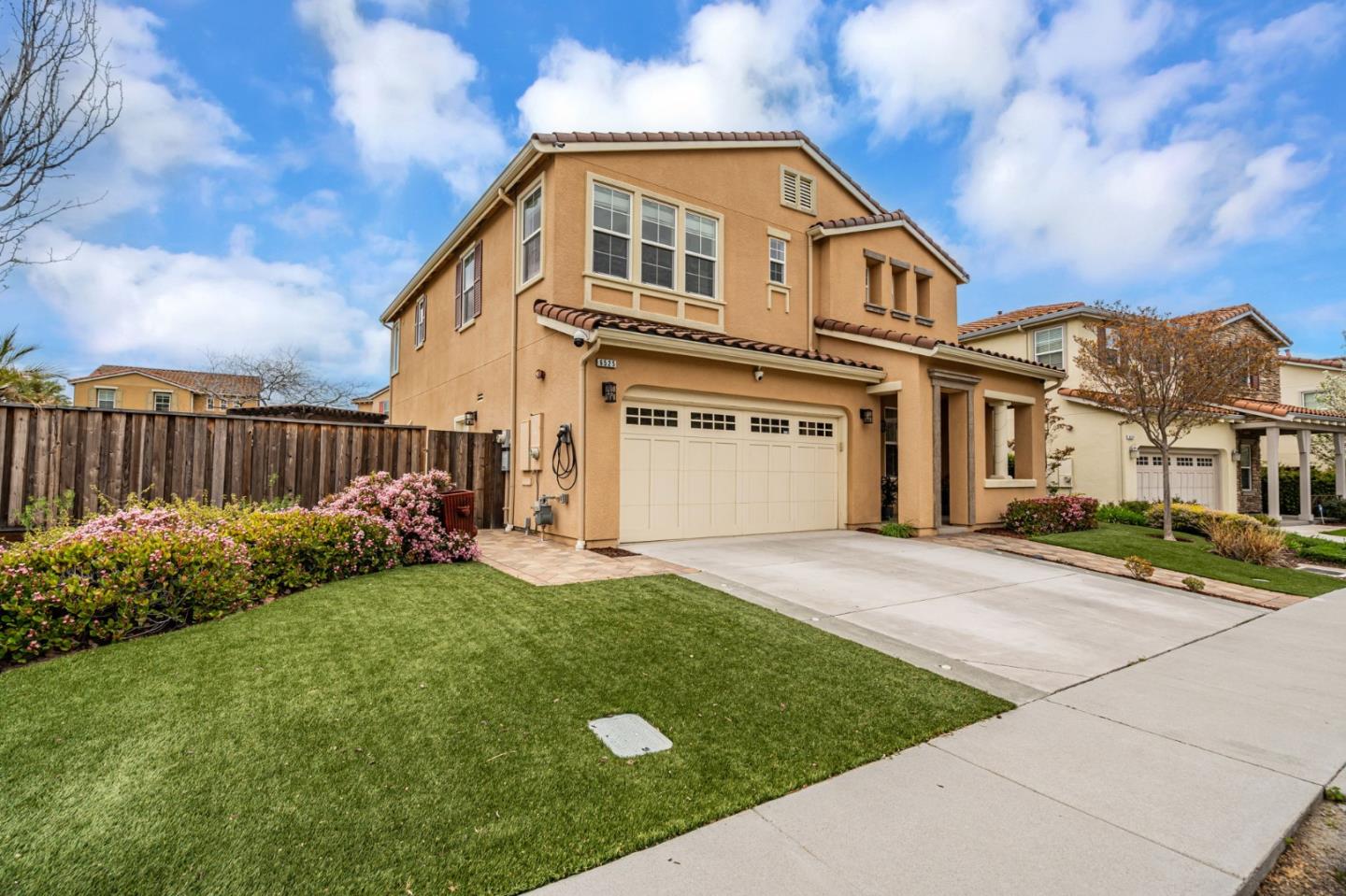 6525 Gravina LOOP