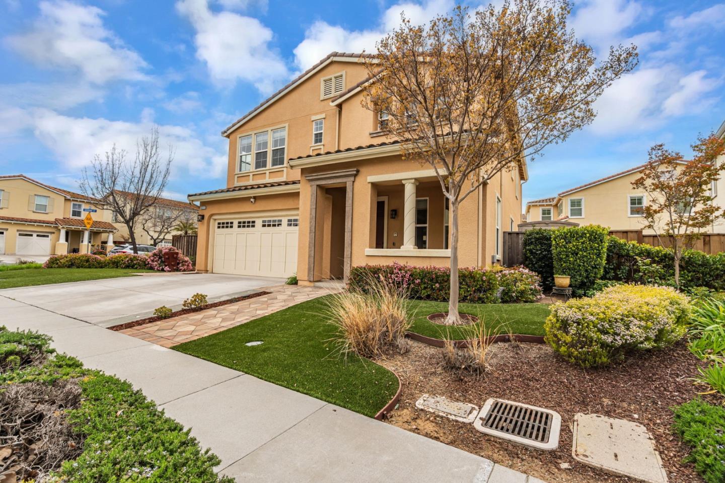 6525 Gravina LOOP
