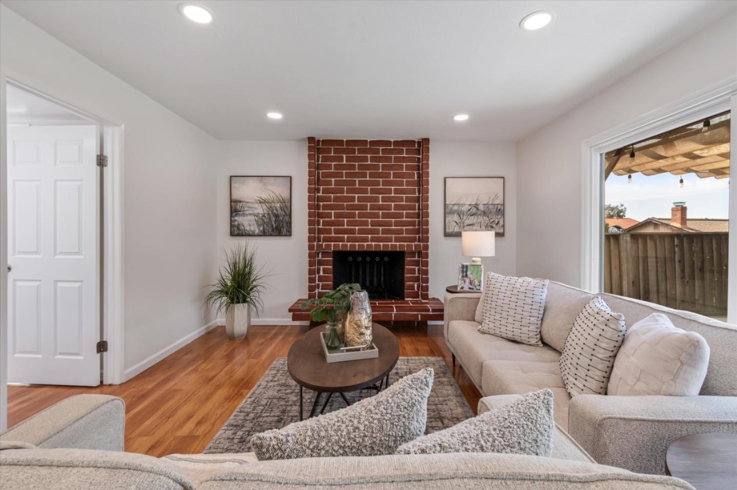 3653 Woodley DR