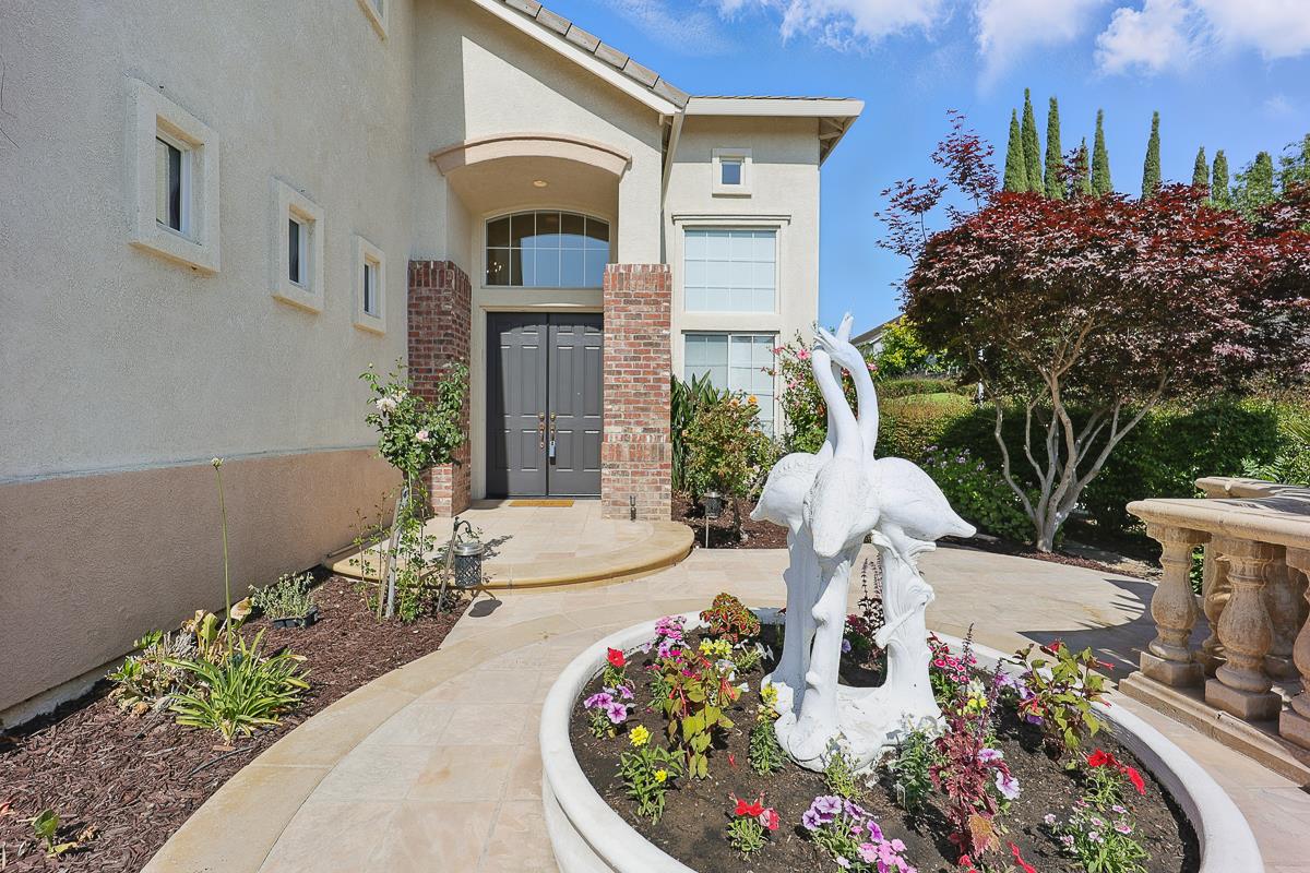4038 Emerald Isle Lane