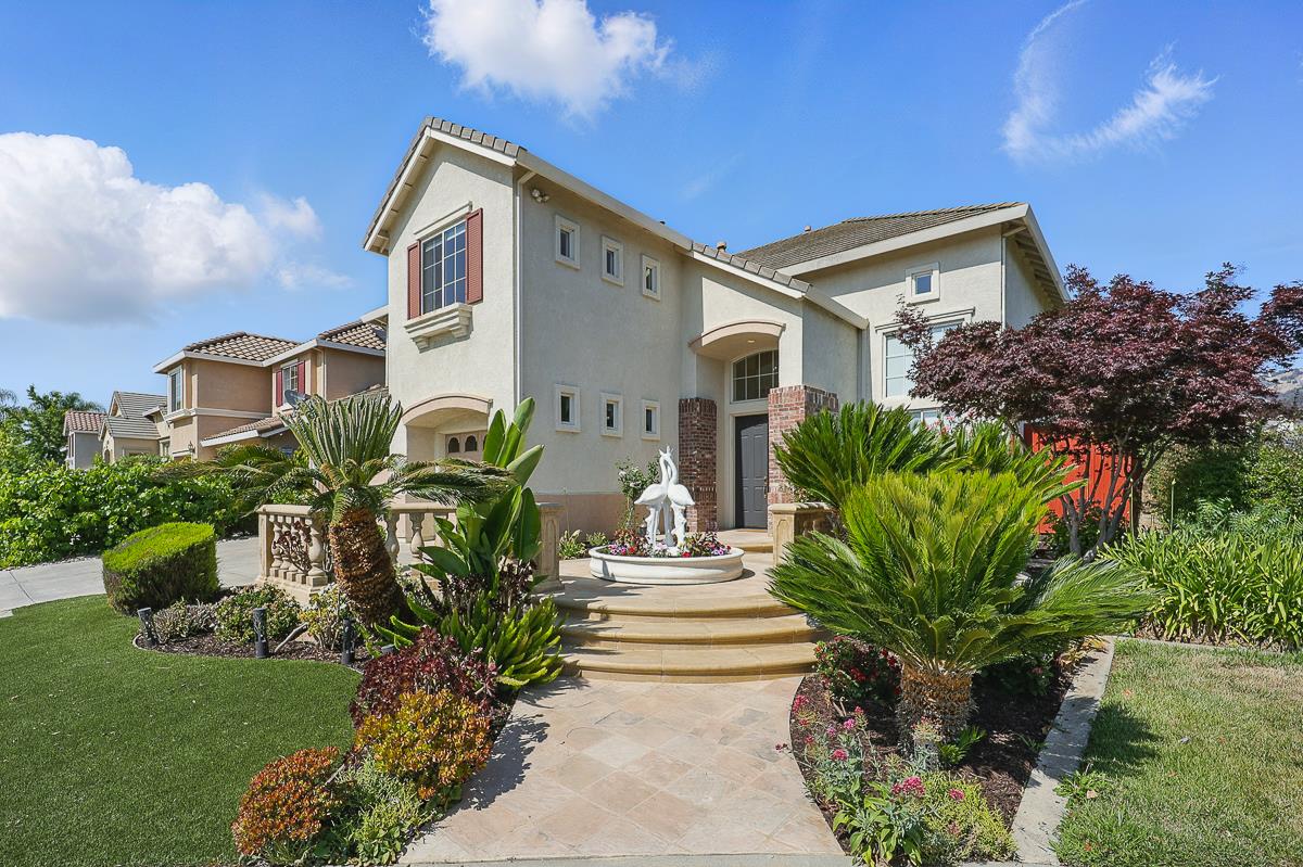 4038 Emerald Isle Lane
