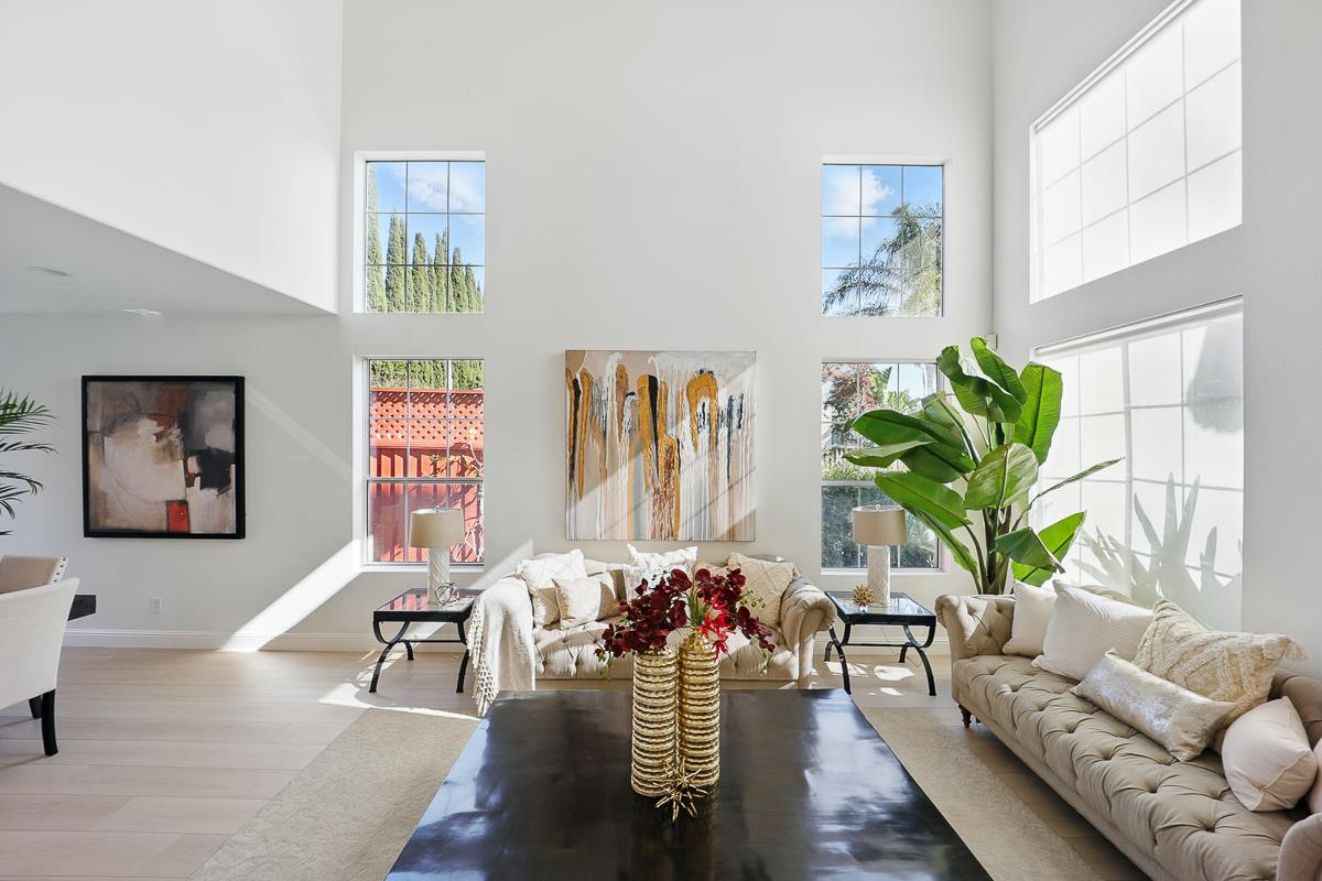 4038 Emerald Isle Lane