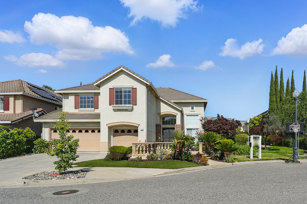 4038 Emerald Isle Lane