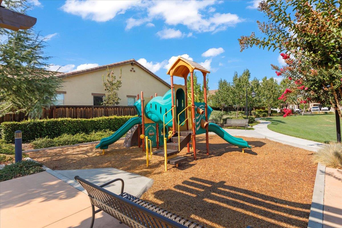 664 Juliann Way