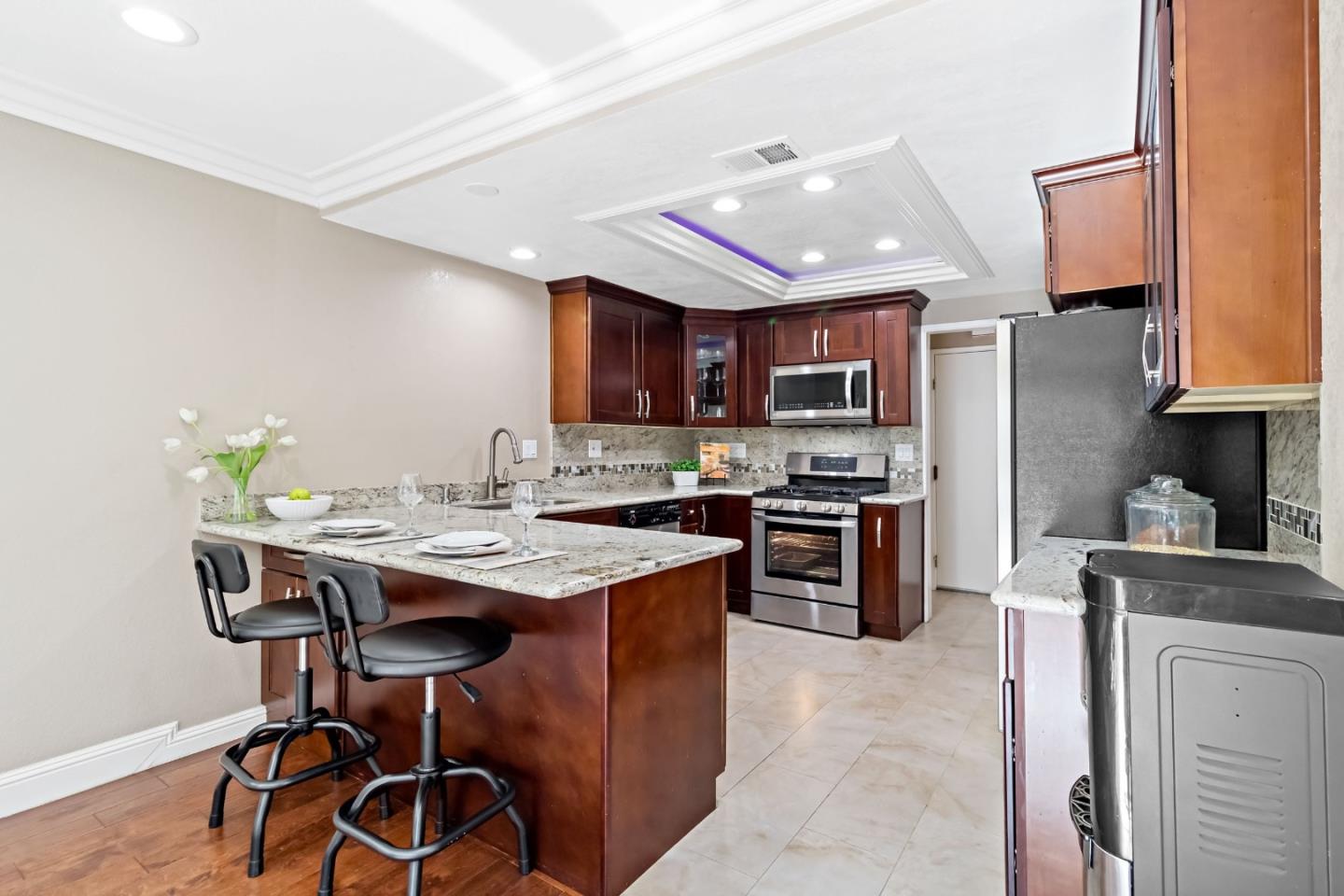 1928 North Star Place