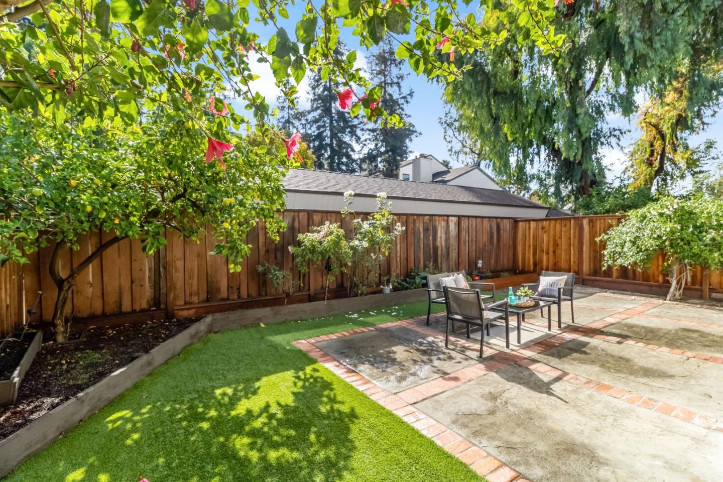 1928 North Star Place