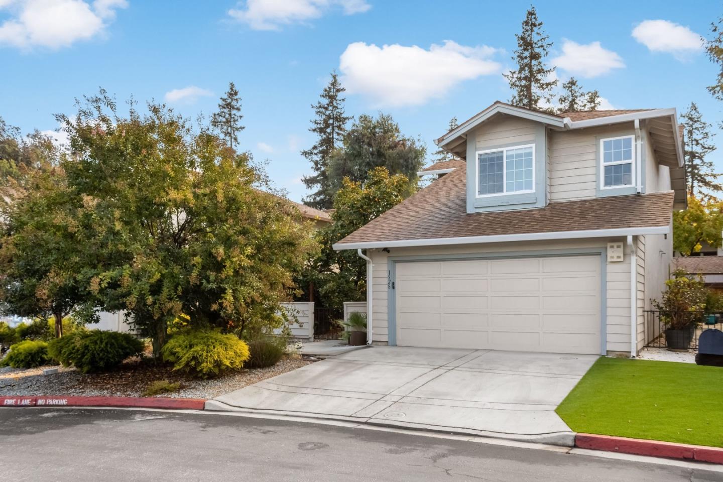 1928 North Star Place