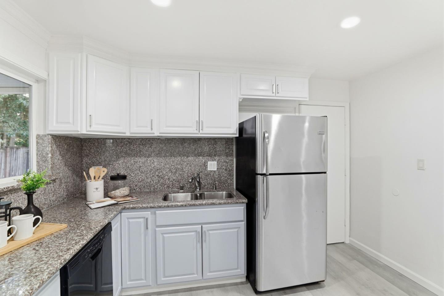 6875 Normandy Drive