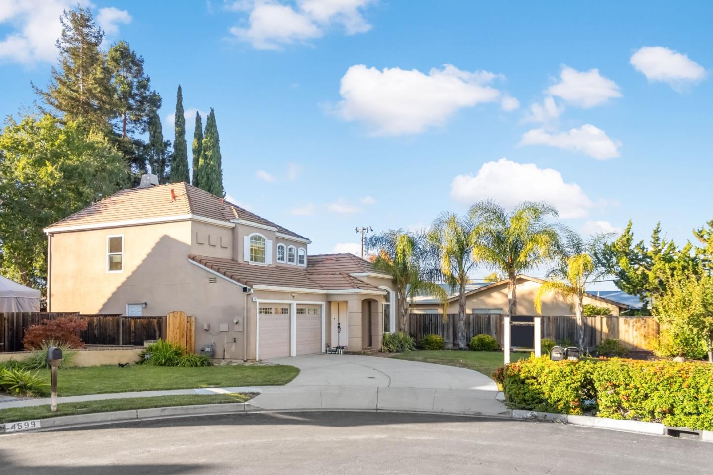 4593 Fallstone Court