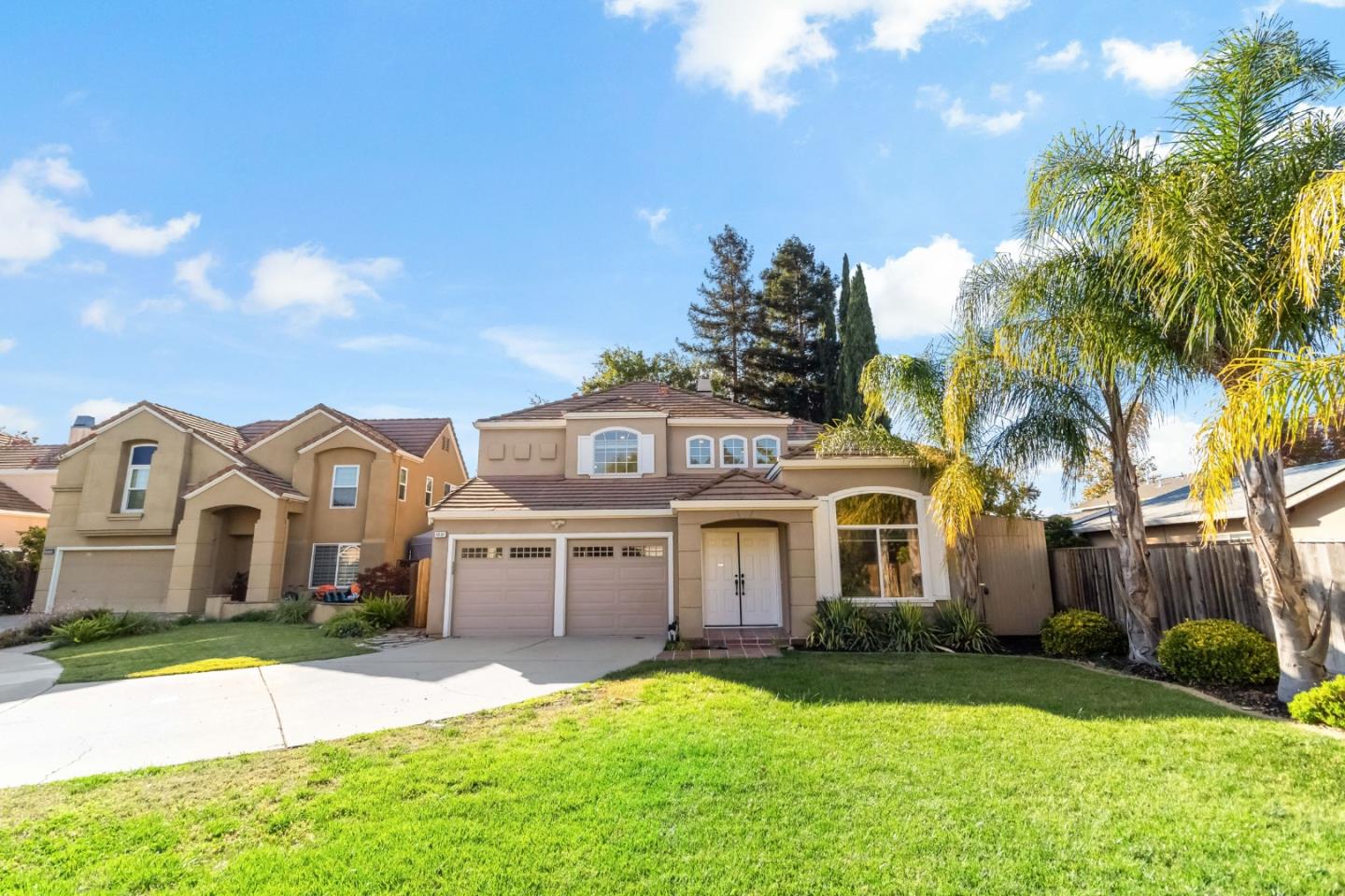 4593 Fallstone Court