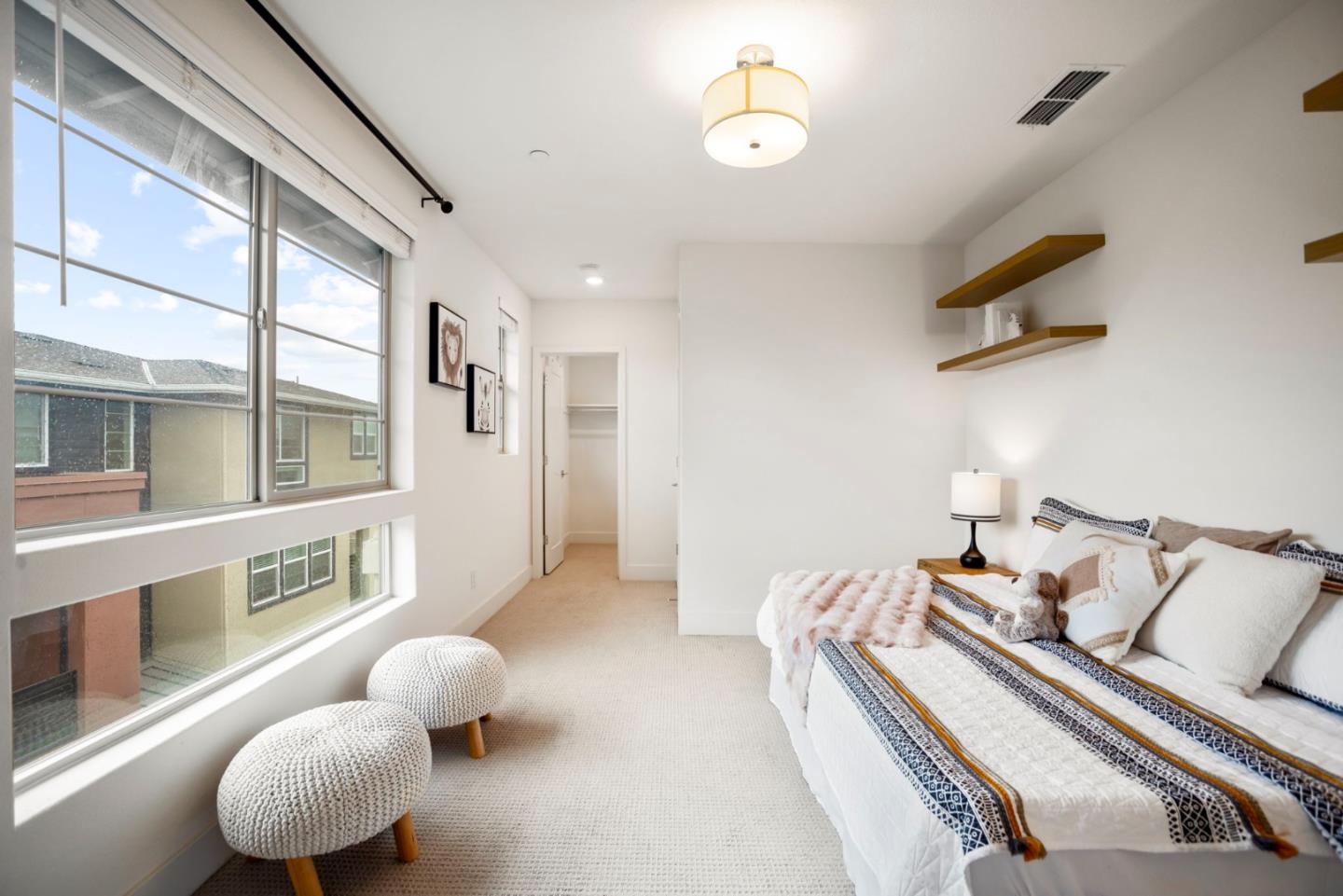 5720 Greige Circle G