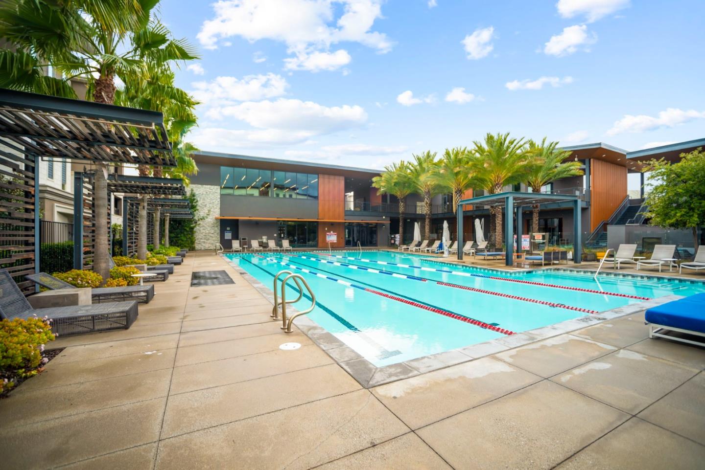 5720 Greige Circle G