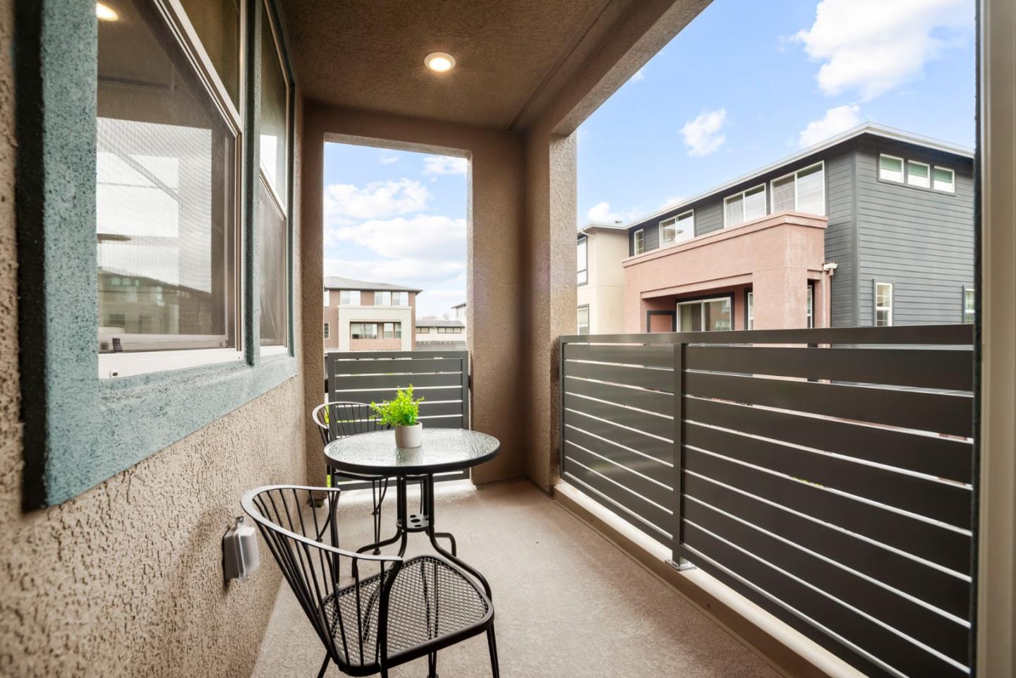 5720 Greige Circle G