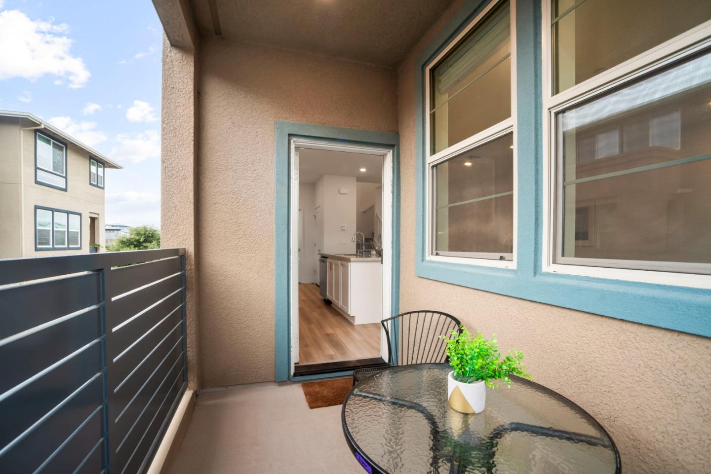 5720 Greige Circle G