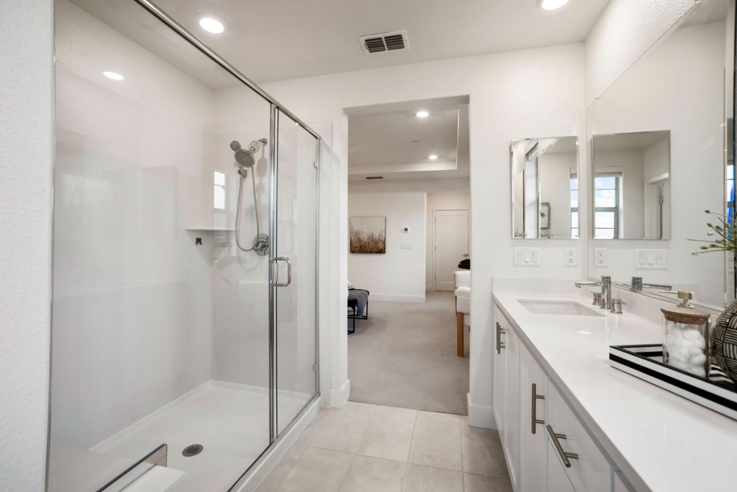 5720 Greige Circle G