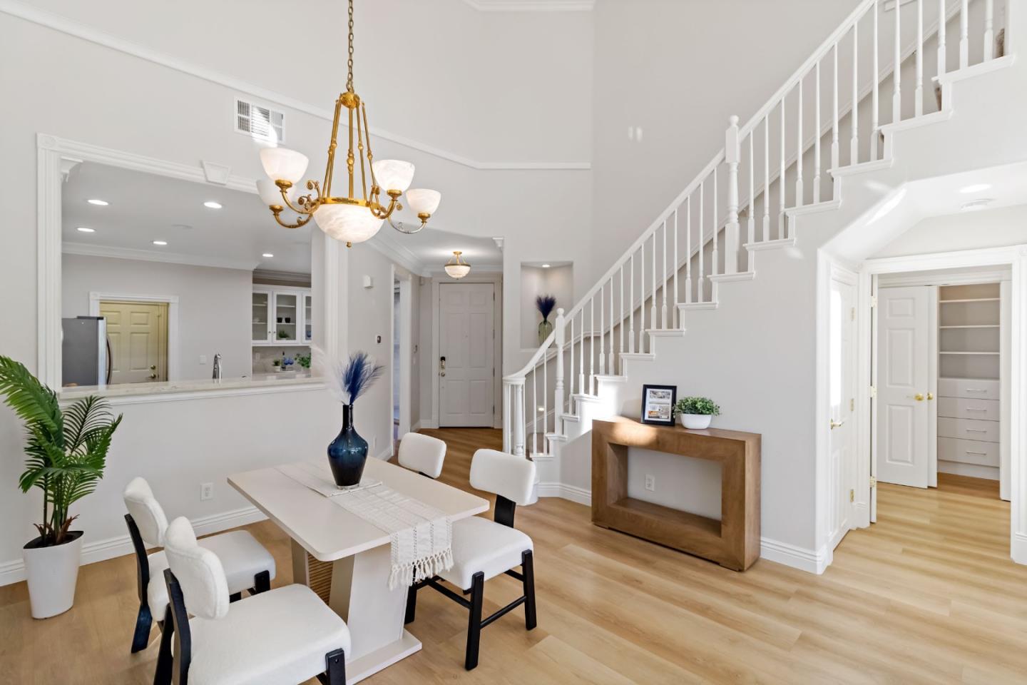 5335 Roxburghe Court