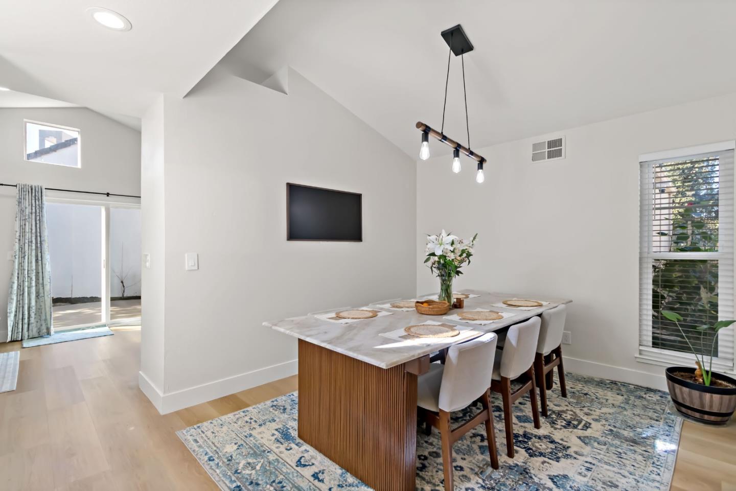 1315 Kelly Park Circle