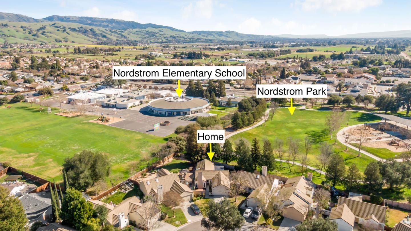 1315 Kelly Park Circle