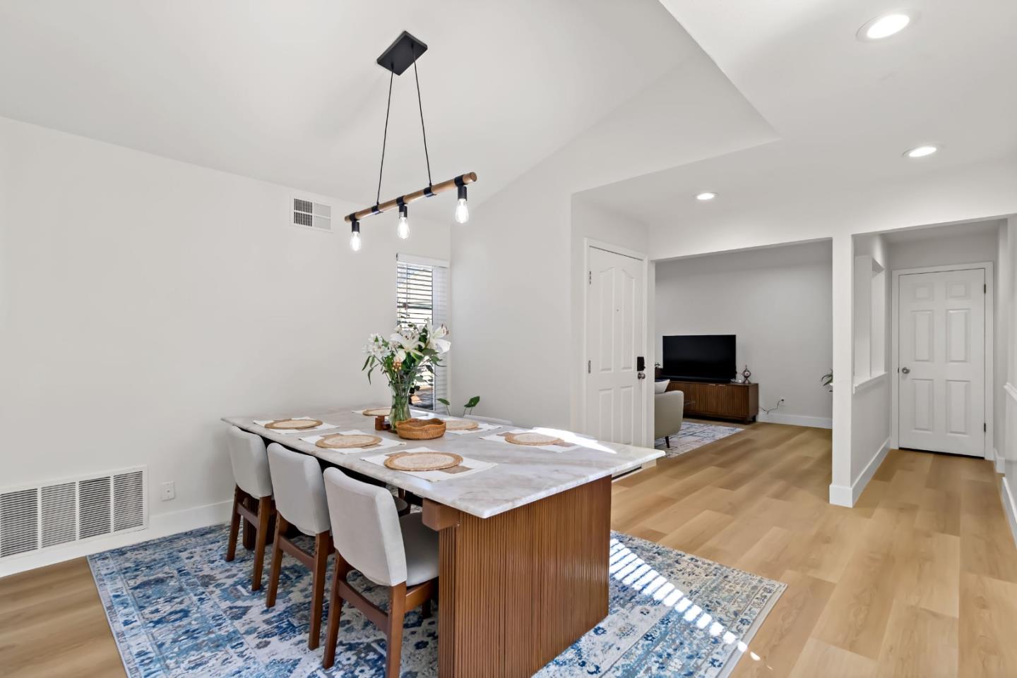 1315 Kelly Park Circle