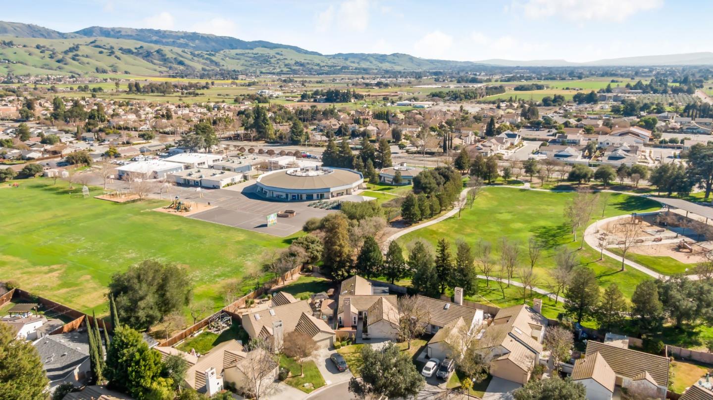 1315 Kelly Park Circle